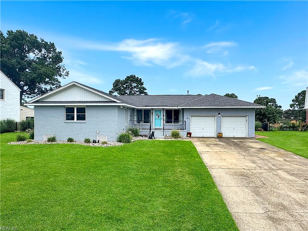 6 Lakeview DR, POQUOSON VA 23662