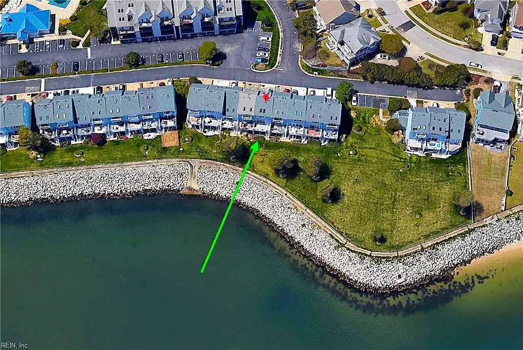 9548 Bay Front Dr, Norfolk — photo