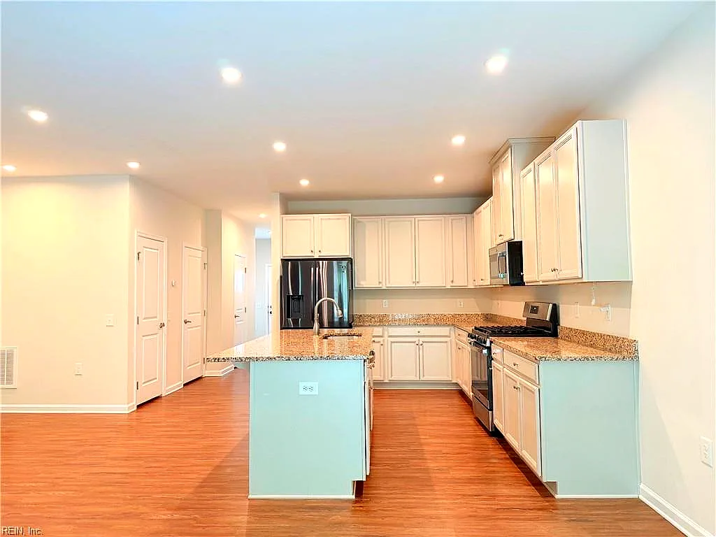 121 Capeside Ct, Williamsburg — photo