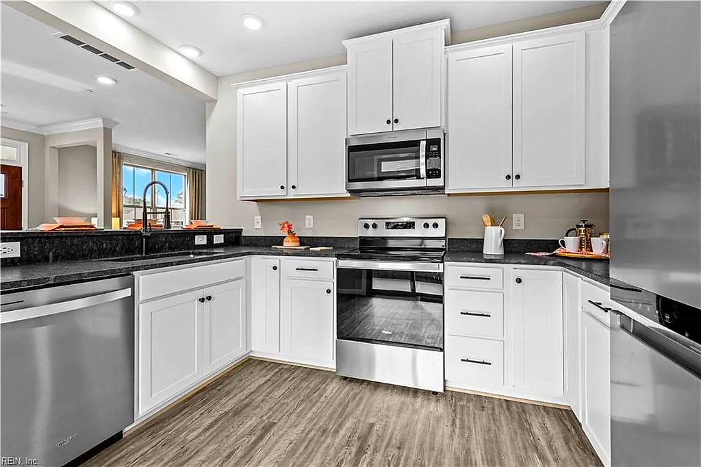 1309 Watermark Way, Hampton — photo