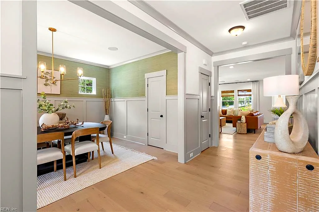 Mm Macon, Chesapeake — photo