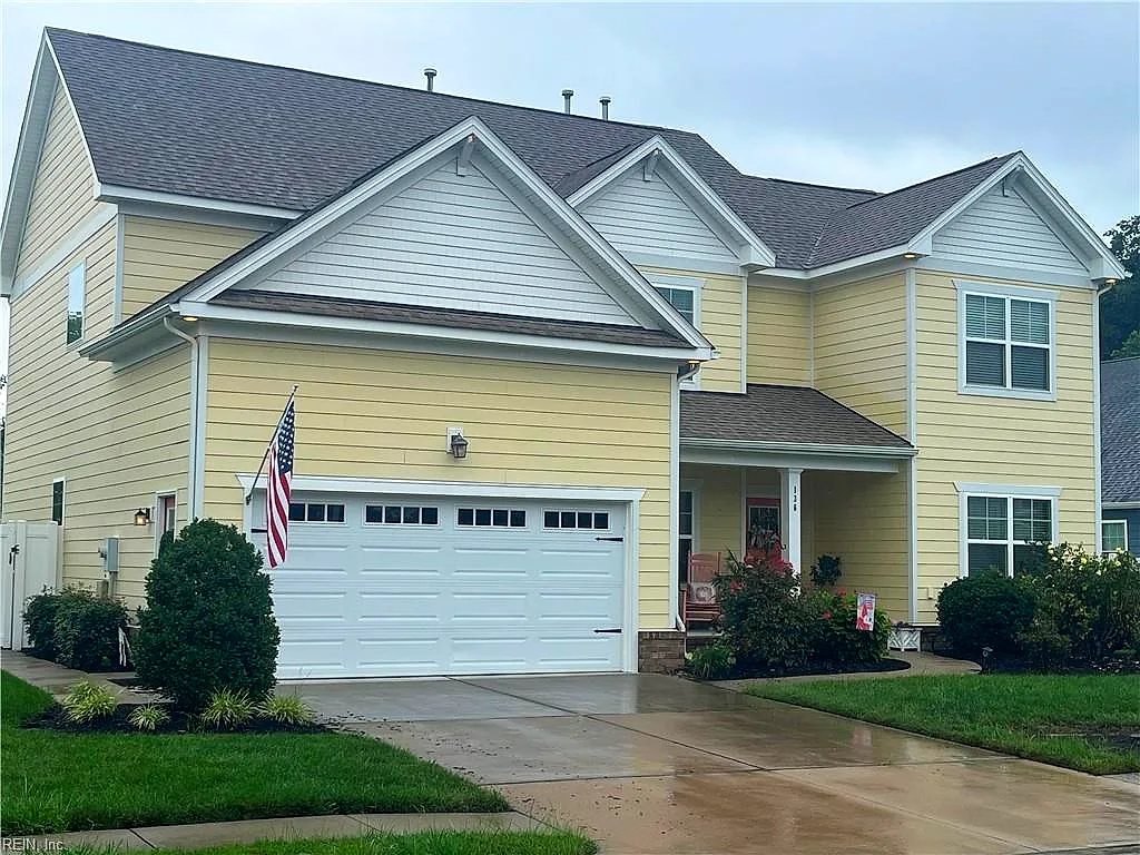 136 Bella DR, CHESAPEAKE VA 23322