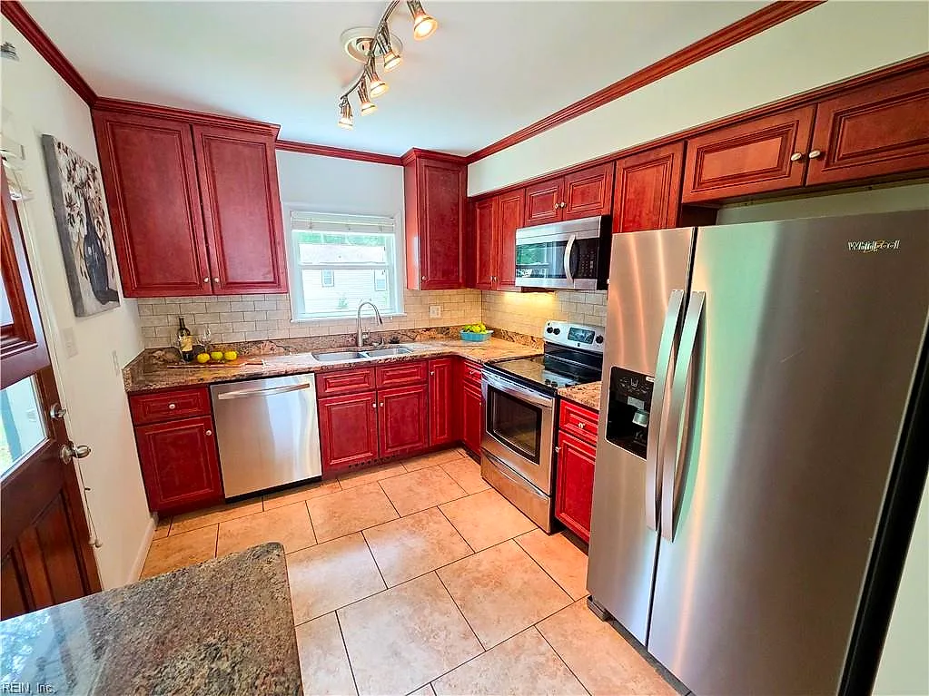 4509 Larkin St, Norfolk — photo