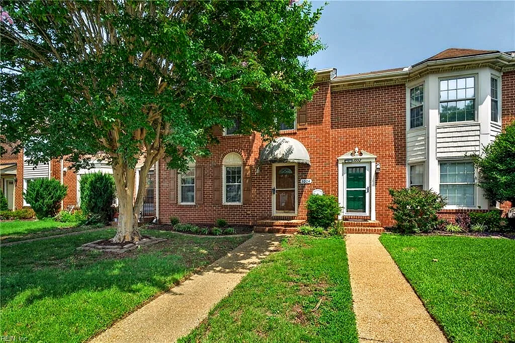 1004 Tottenham LN, VIRGINIA BEACH VA 23454
