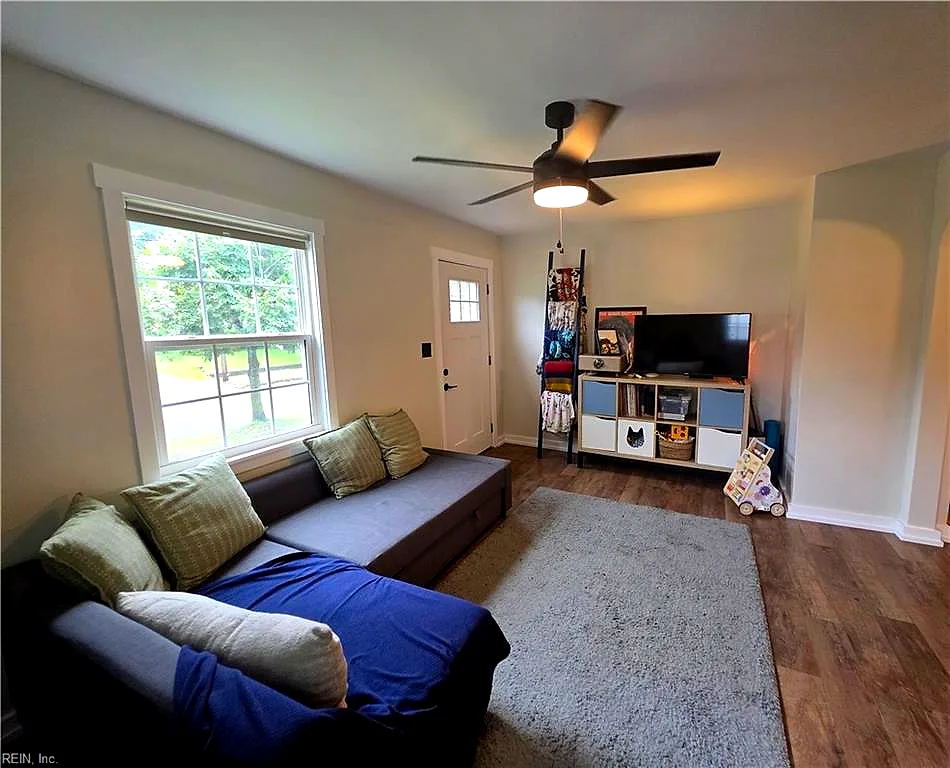 428 Gladstone Rd, Norfolk — photo
