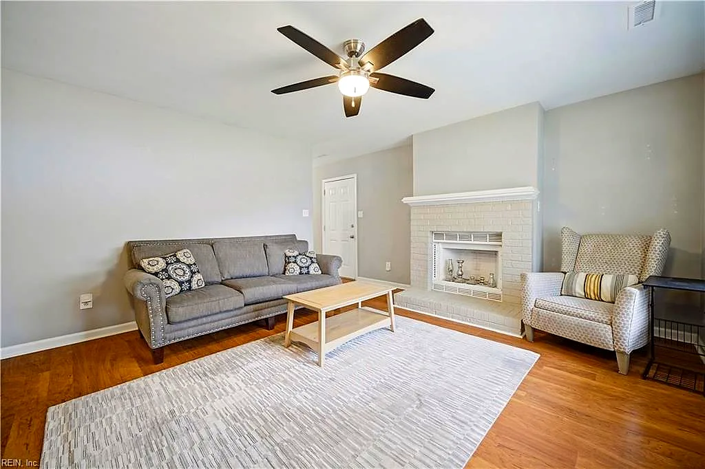 445 Glenrock Rd, Norfolk — photo