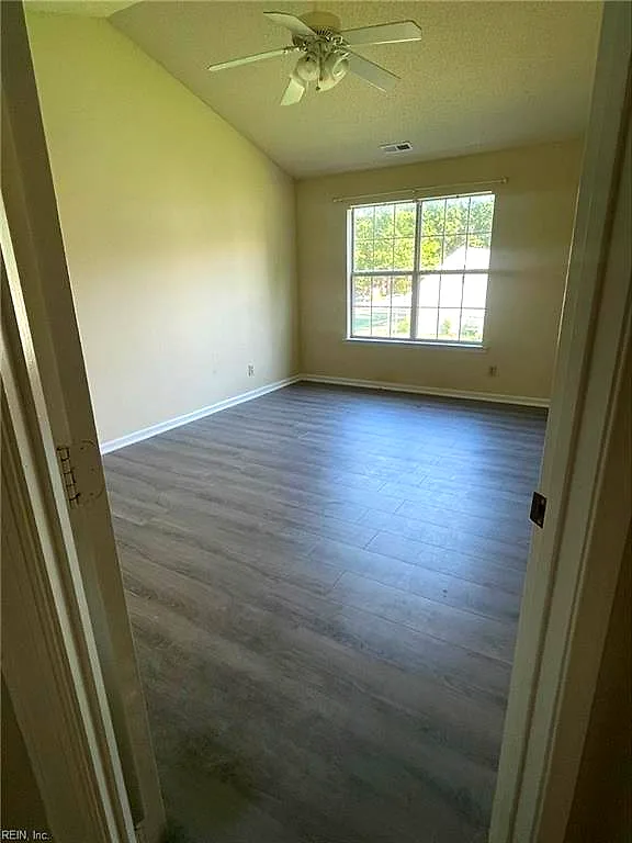 715 Daylight Ct, Newport News — photo