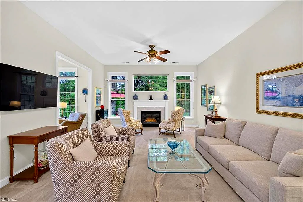 2813 Energy Dr, Virginia Beach — photo