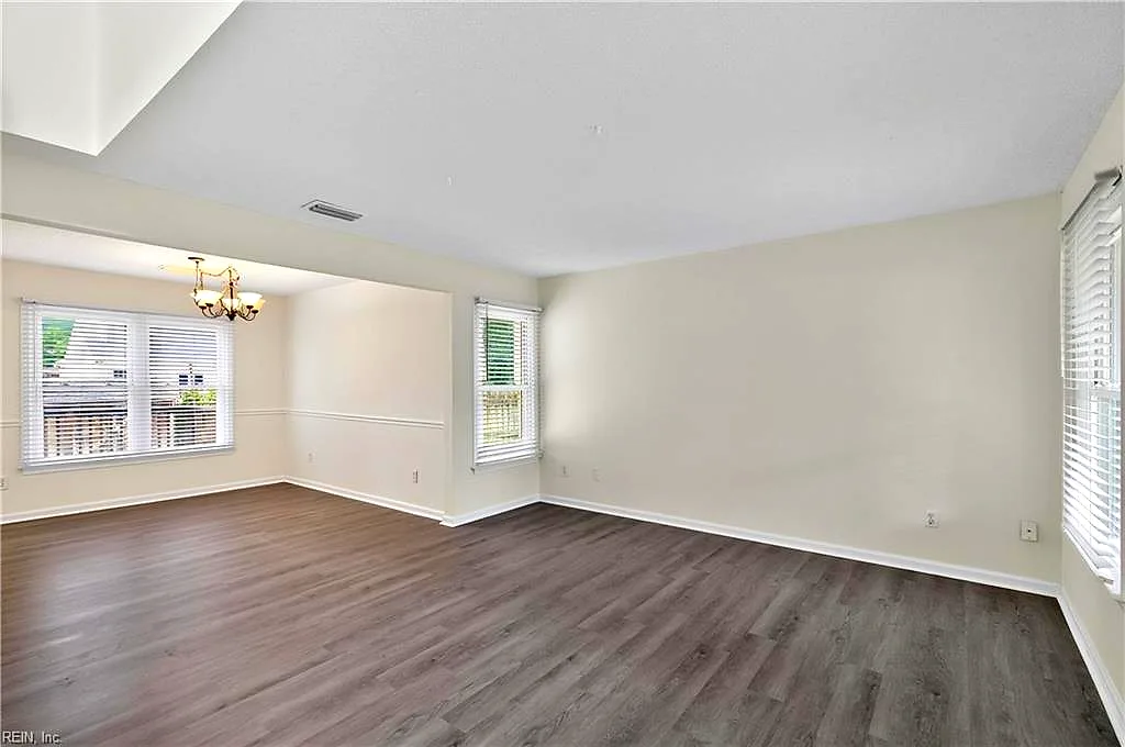 431 Warner Hall Pl, Newport News — photo