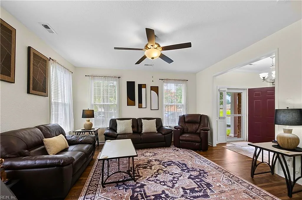 1115 Warrington Blvd, Chesapeake — photo