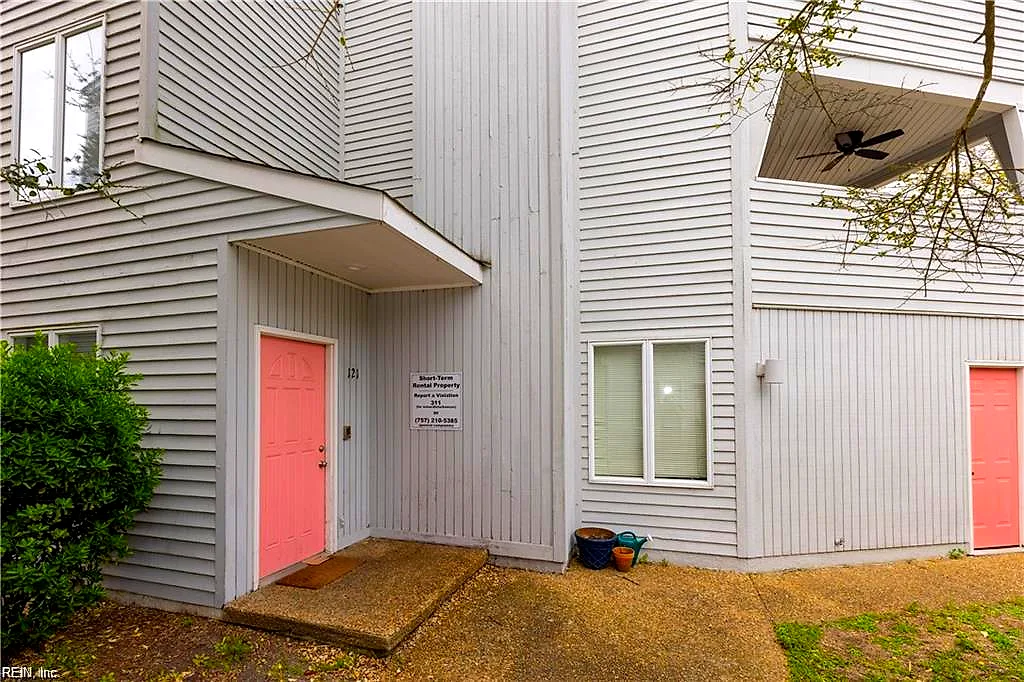 121 78th St, Virginia Beach — photo