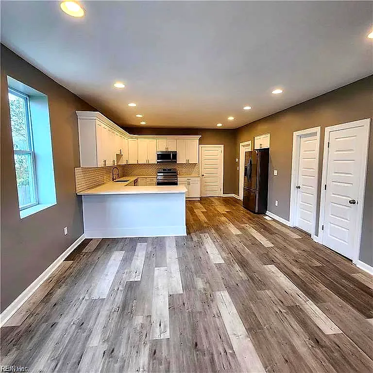 248 Chapel ST, HAMPTON VA 23669