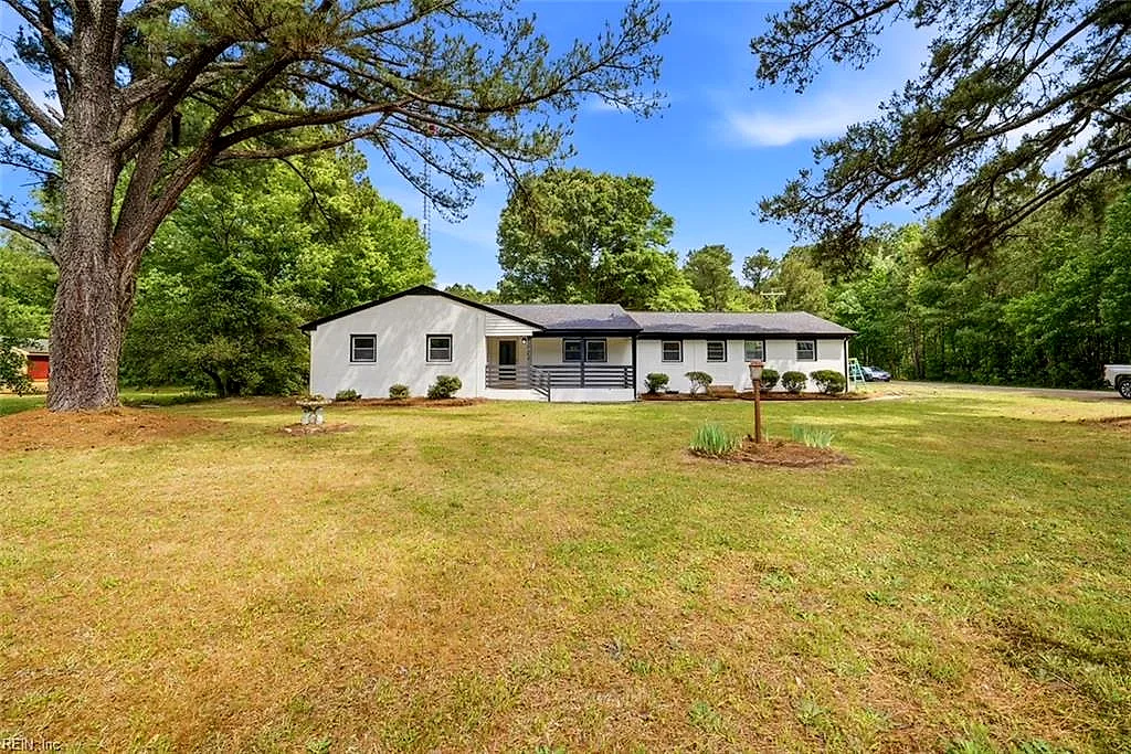3702 Nansemond PW, SUFFOLK VA 23435