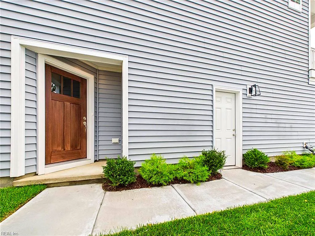 608 14th Street St #A, Virginia Beach — photo