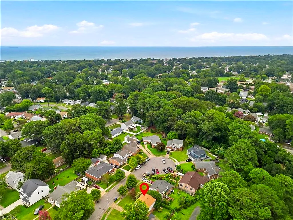 1307 Creamer Rd, Norfolk — photo