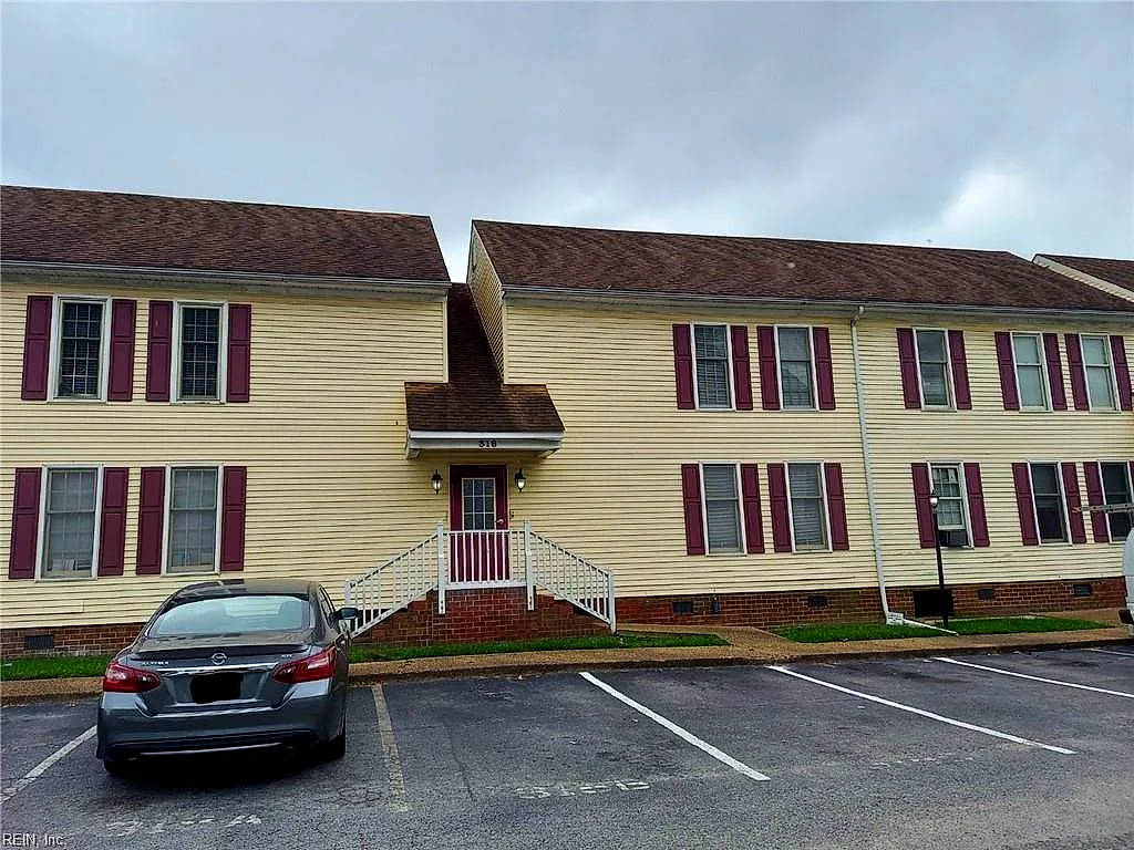318 Washington St #D, Portsmouth — photo