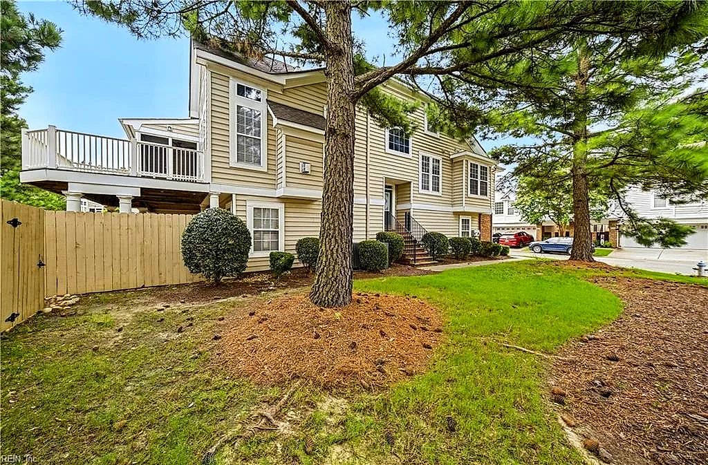 3023 Bay Shore Ln #Lane, Suffolk — photo