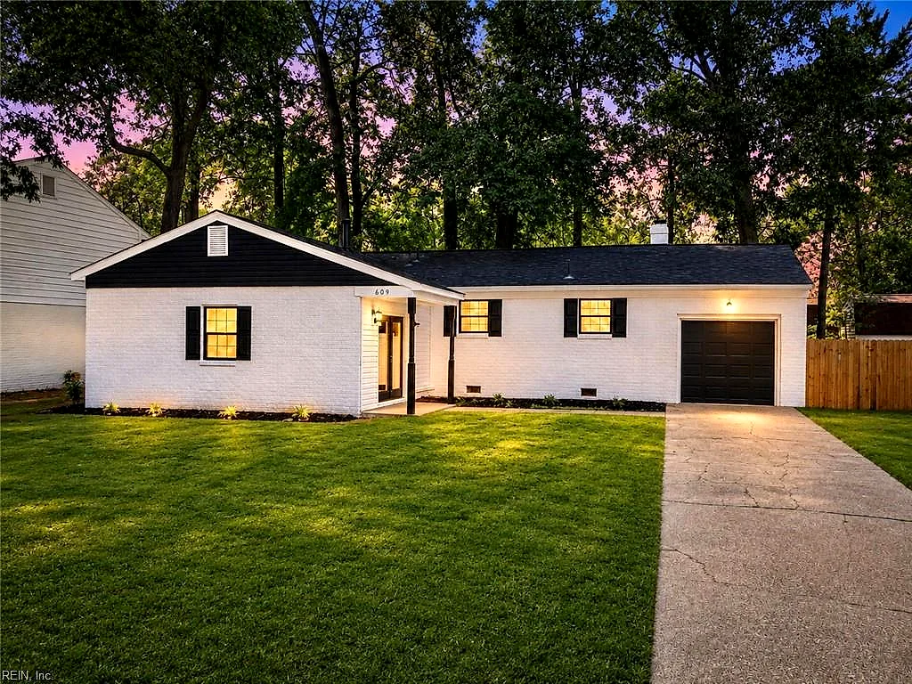 609 Virginius DR, VIRGINIA BEACH VA 23452