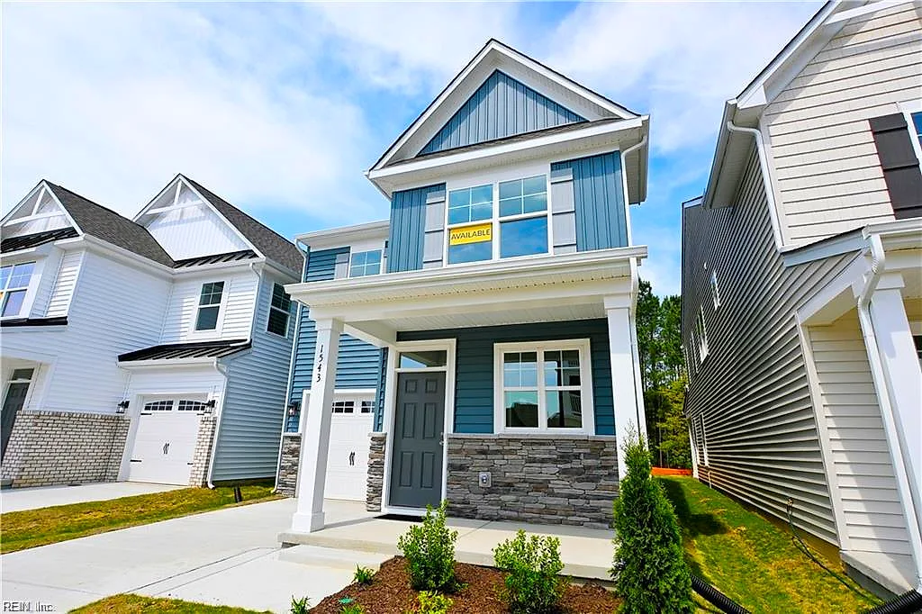 1523 Waltham LN, NEWPORT NEWS VA 23608