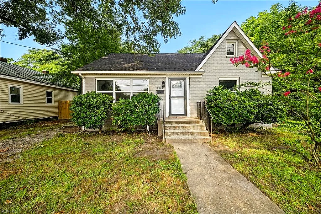 209 N Capital ST, SUFFOLK VA 23434