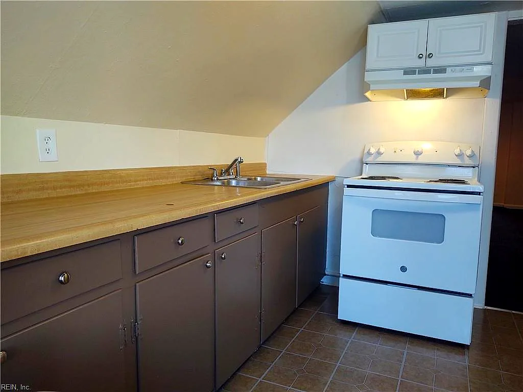 3207 Scott St, Portsmouth — photo