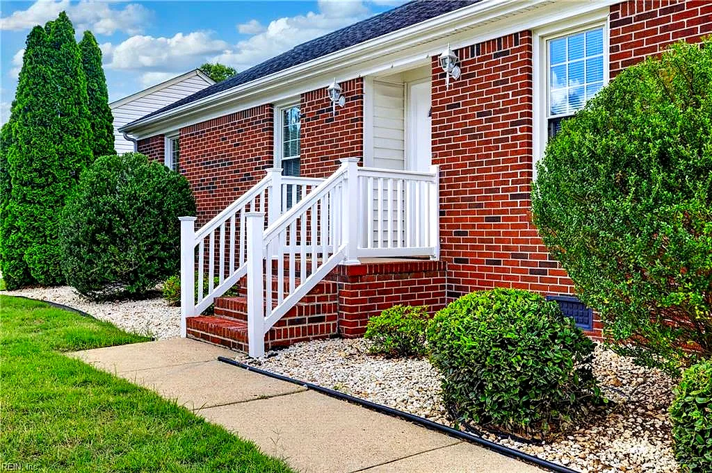 1024 Weeping Willow Dr, Chesapeake — photo