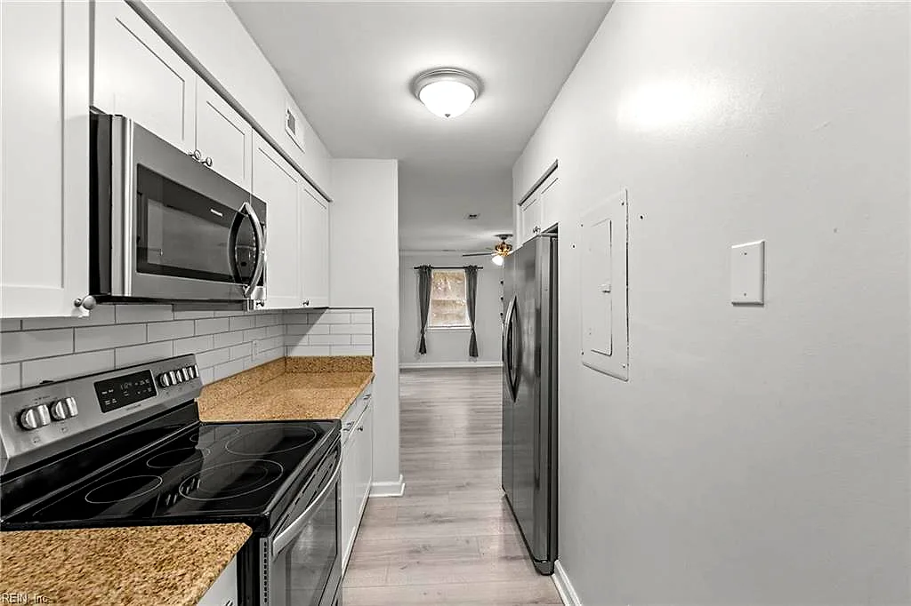 849 Baldwin Ave #2h, Norfolk — photo
