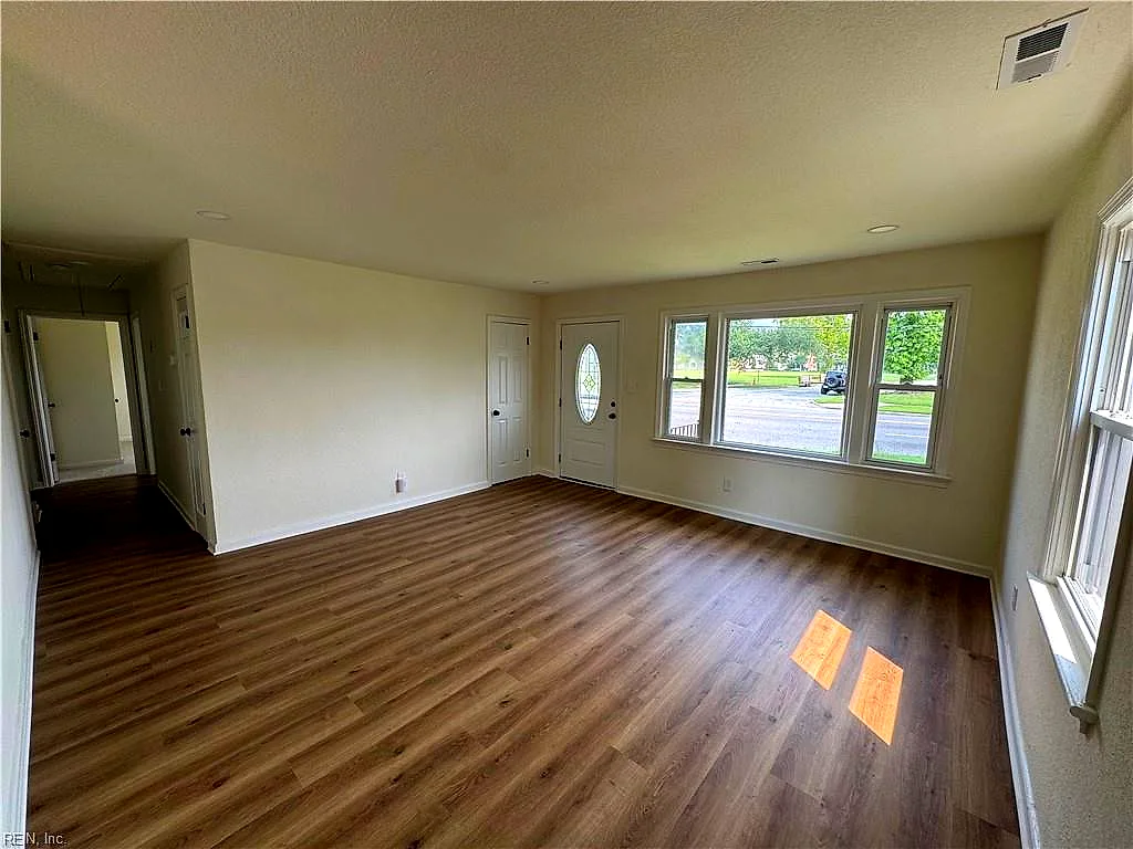 2615 E Princess Anne Rd, Norfolk — photo