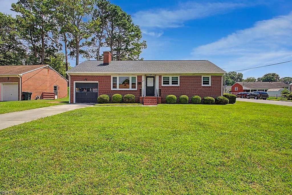 904 Thornbriar CT, HAMPTON VA 23661