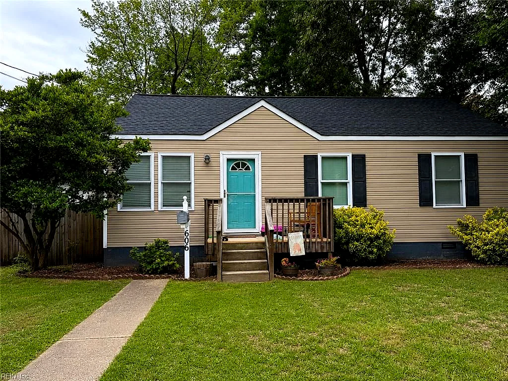 606 Sedgefield Dr, Newport News — photo