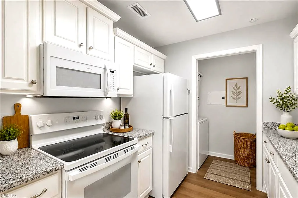 2201 Montgomerie Arch #01, Williamsburg — photo