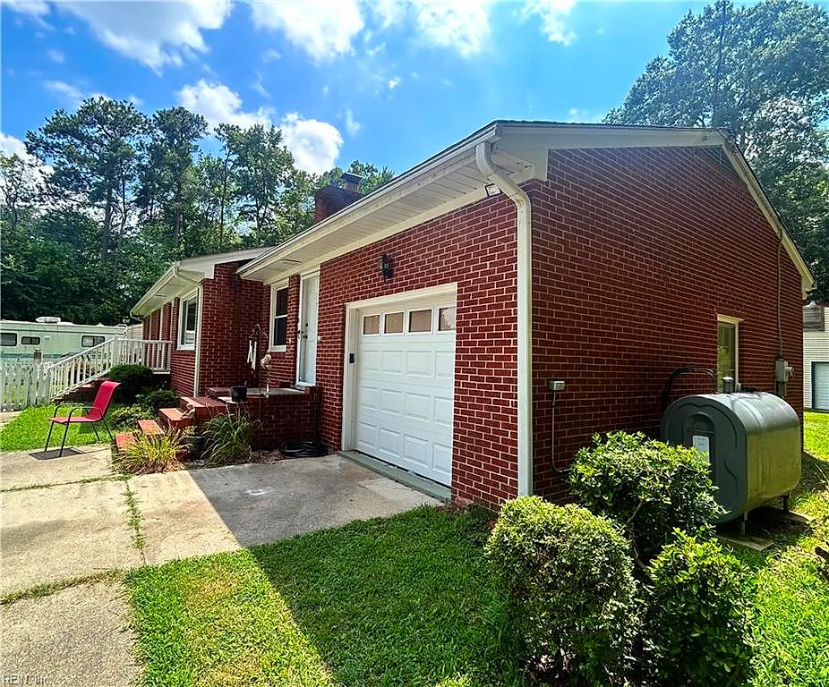 117 Wornom Dr, Seaford — photo