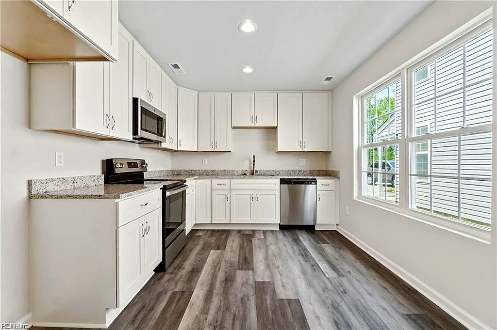905 Railroad Ave, Chesapeake — photo
