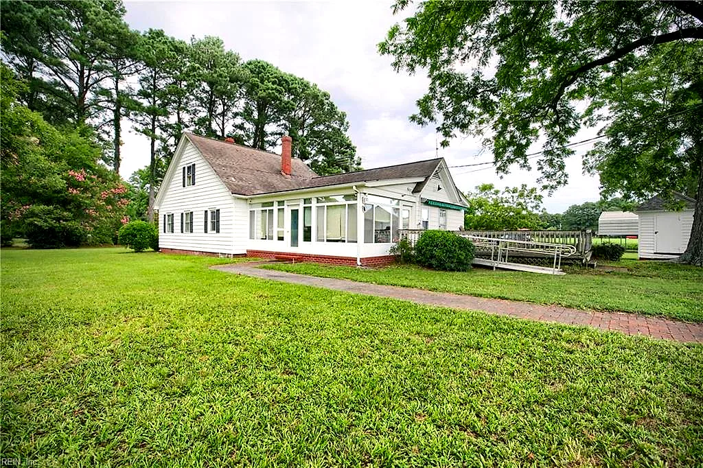 8138 Glass Rd, Hayes — photo
