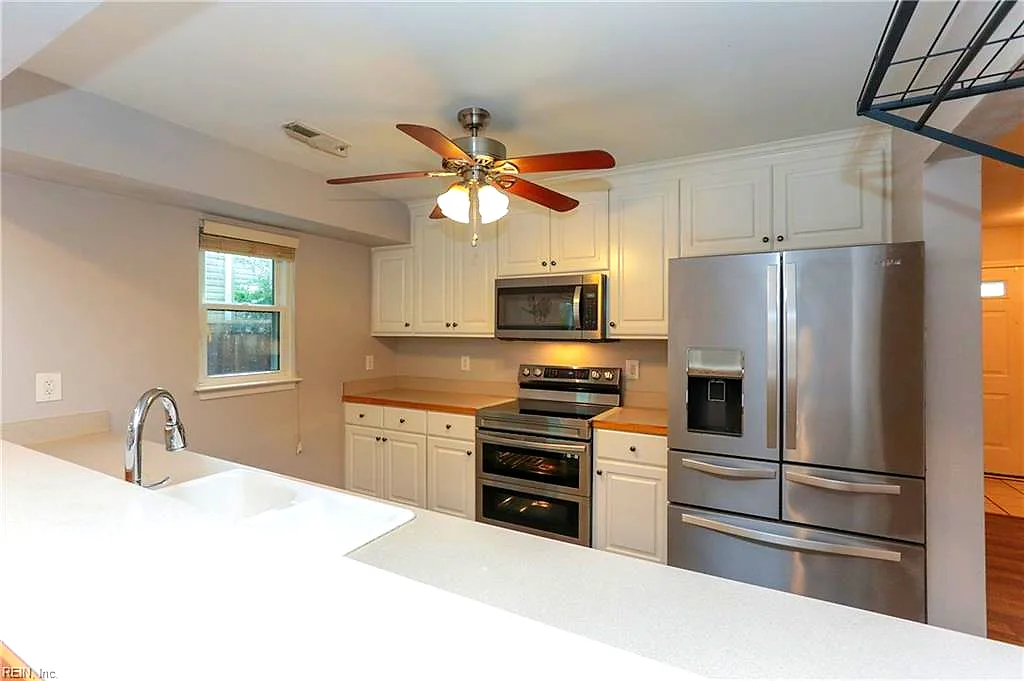 718 14th St #B, Virginia Beach — photo