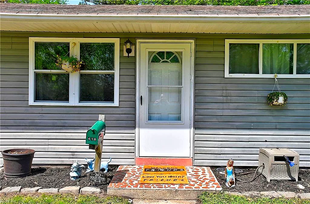 418 Gloucester Ave, Portsmouth — photo