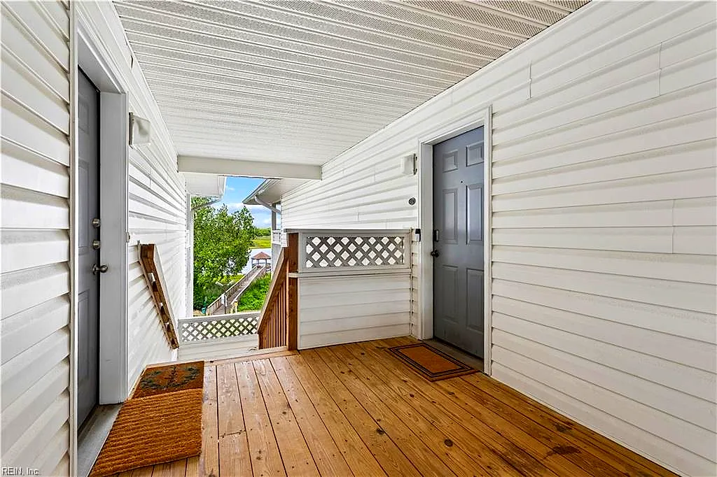 155 Atlantic Ave #C, Hampton — photo