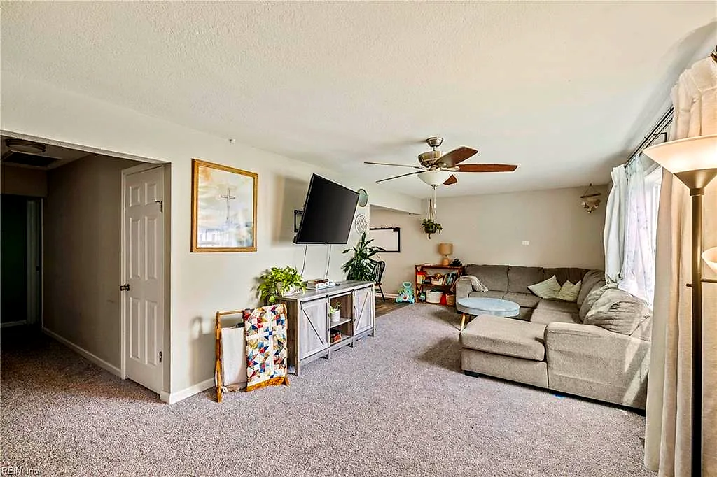 3820 Davis St, Norfolk — photo