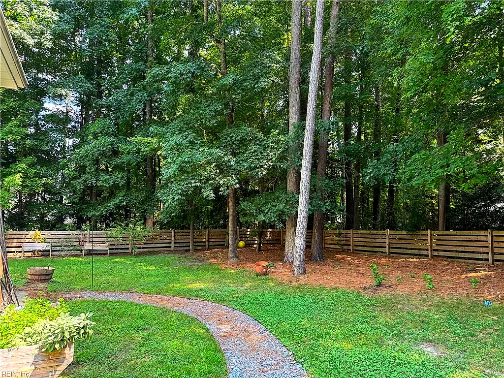 3909 Pine Bluff Ct, Williamsburg — photo