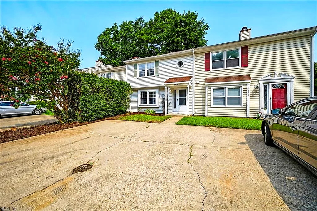 1908 Devonwood Cmn, Chesapeake — photo