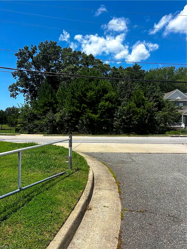 175 Pine Chapel RD, HAMPTON VA 23666