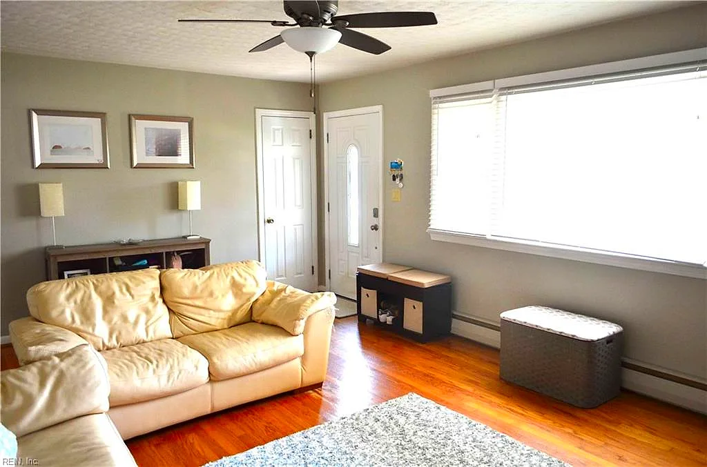 1032 Patrick Henry Way, Virginia Beach — photo