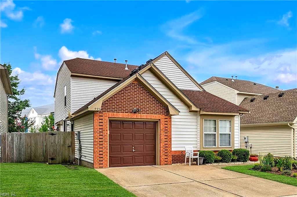 955 Ivystone Way, Newport News — photo