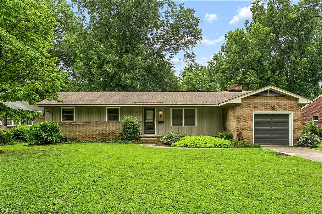11 Miller RD, NEWPORT NEWS VA 23602