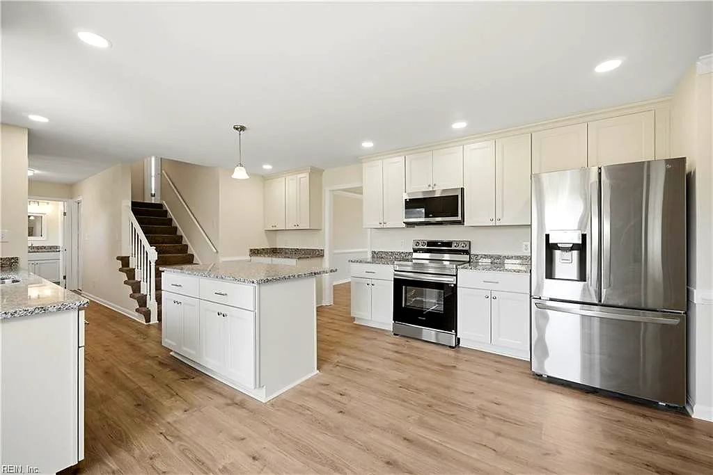 4805 Halifax DR, VIRGINIA BEACH VA 23456