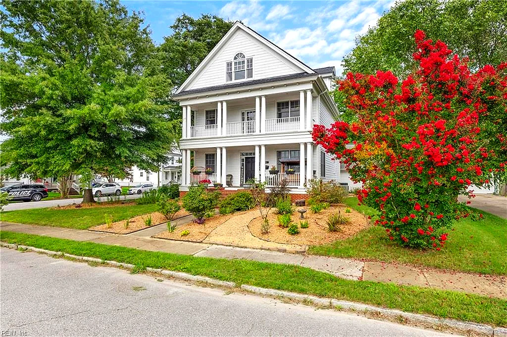 51 Armstrong ST, PORTSMOUTH VA 23704
