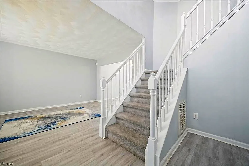 4256 Sedgewyck Cir, Portsmouth — photo