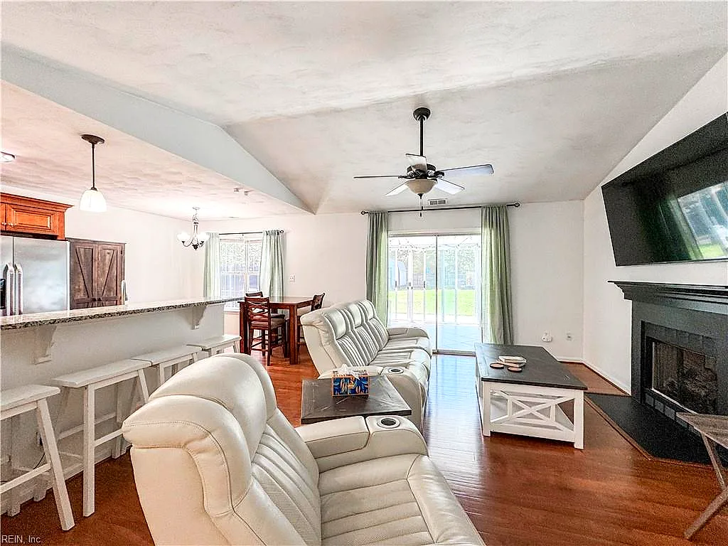 502 Jean Ct, Newport News — photo