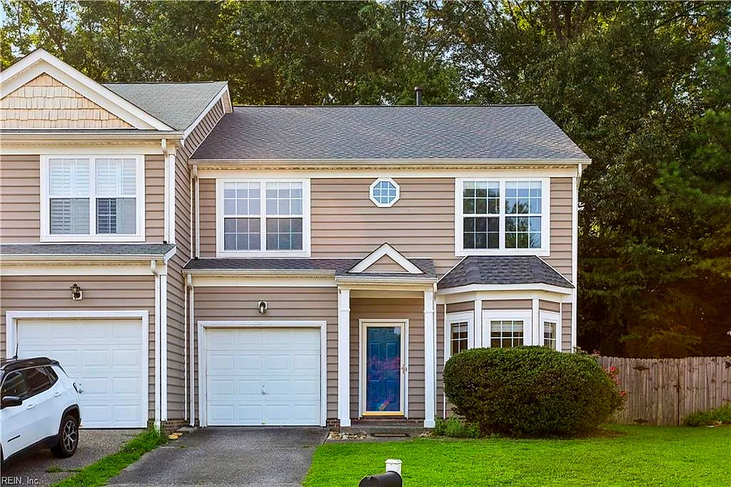 112 Kevin Ct, Yorktown — photo