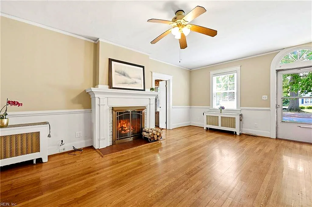 1330 Buckingham Ave, Norfolk — photo